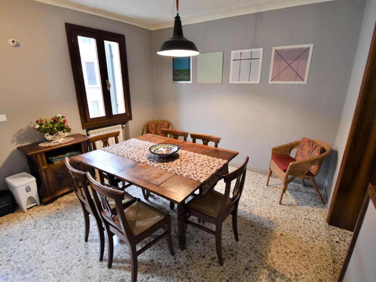 Apartment Casa San Vio By Interhome เวนิส ภายนอก รูปภาพ