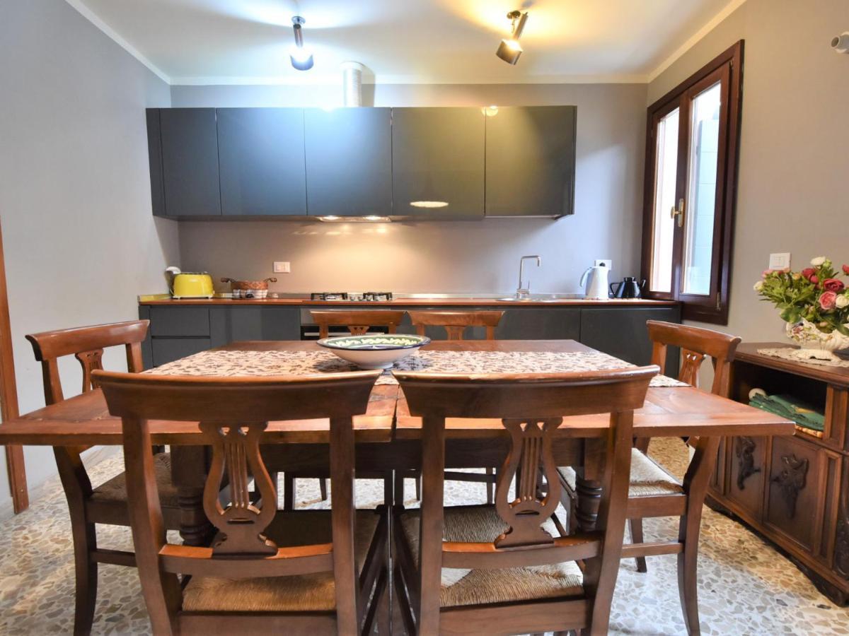 Apartment Casa San Vio By Interhome เวนิส ภายนอก รูปภาพ